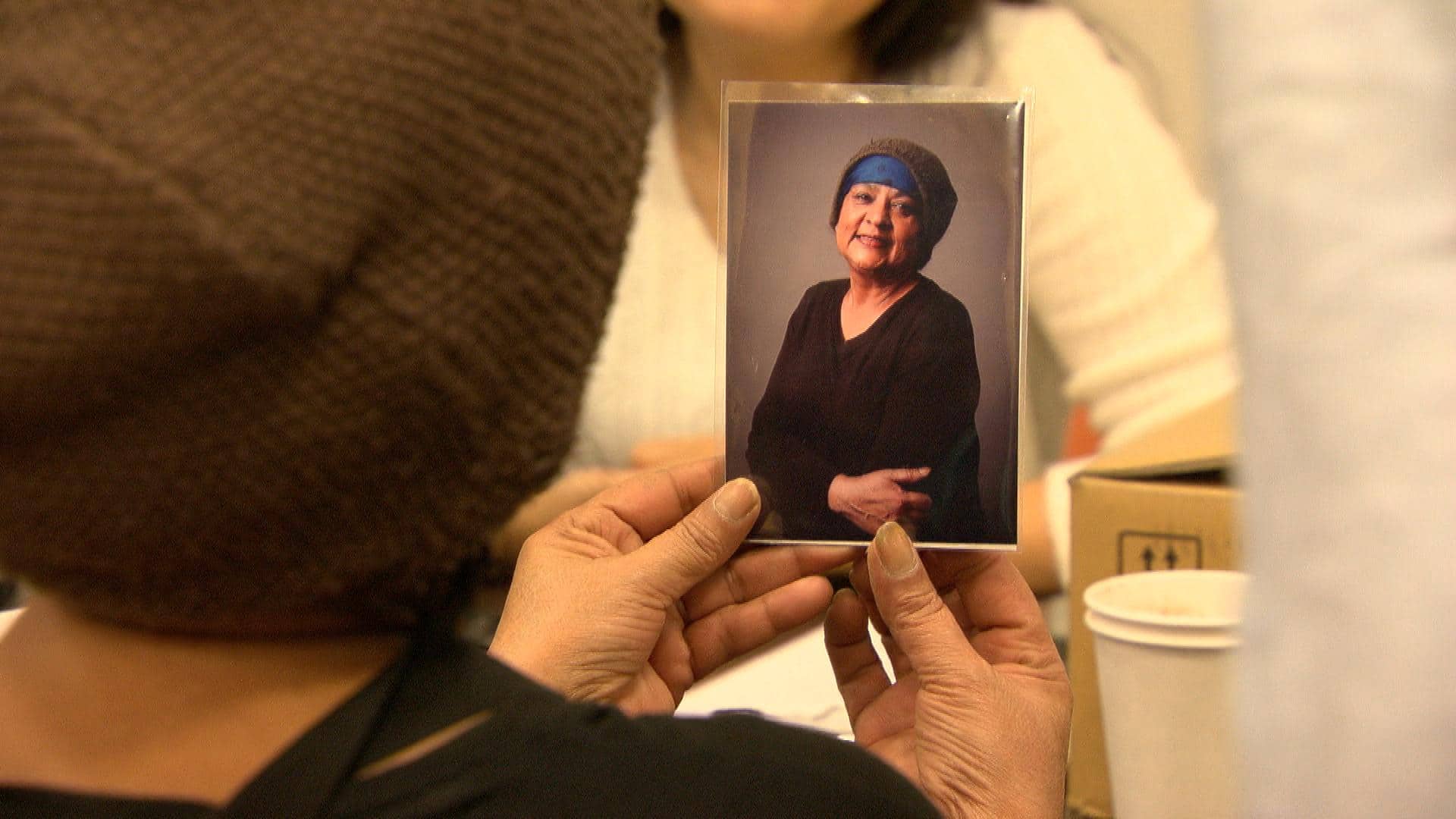 Smiles abound in Vancouver as non-profit offers holiday portrait sessions to unhoused people