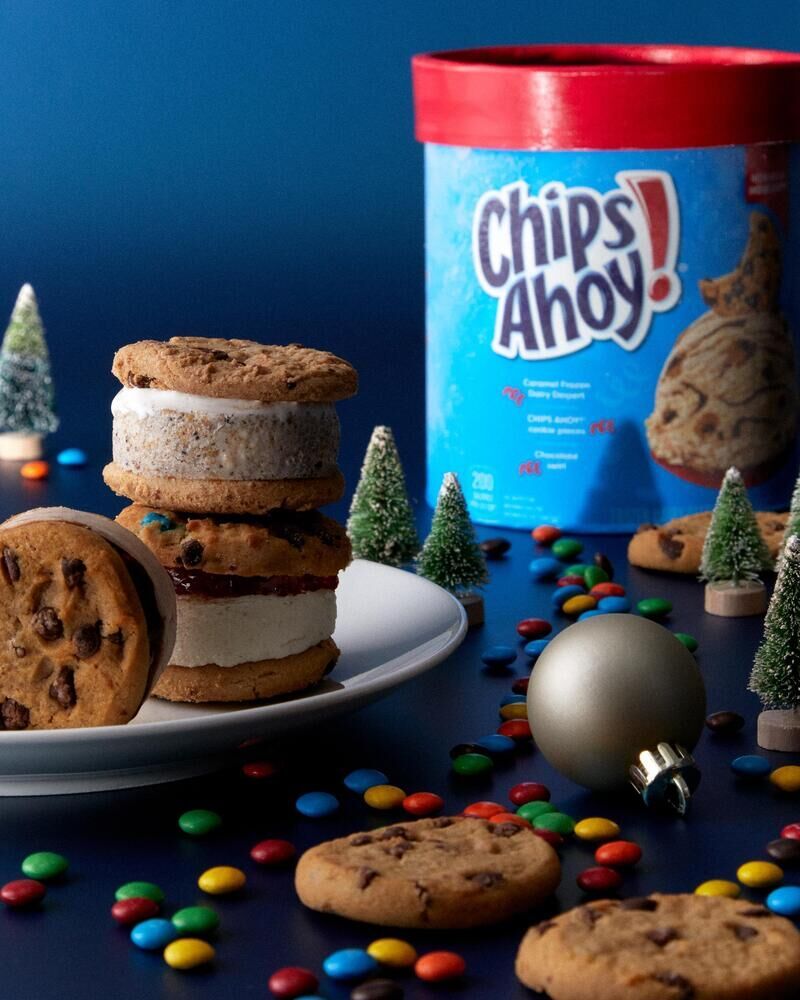 Exclusive Dessert Collabs - Kith and Chips Ahoy! Debut Dessert Sandwiches and Apparel (TrendHunter.com)