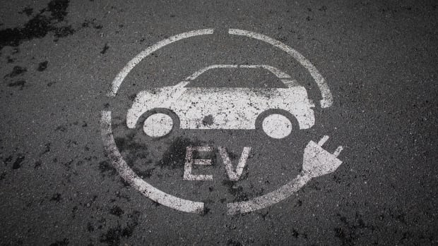 Same car, same charge, different prices? EV drivers face inconsistent, unreliable charging network