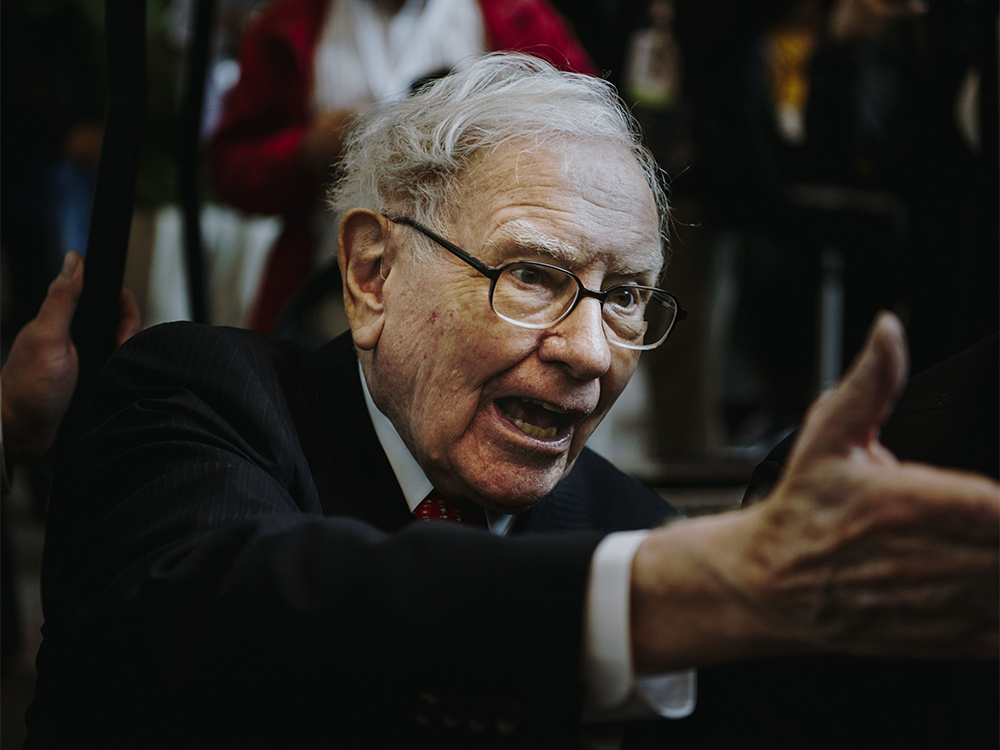 Berkshire Hathaway inches toward $1 trillion valuation after results