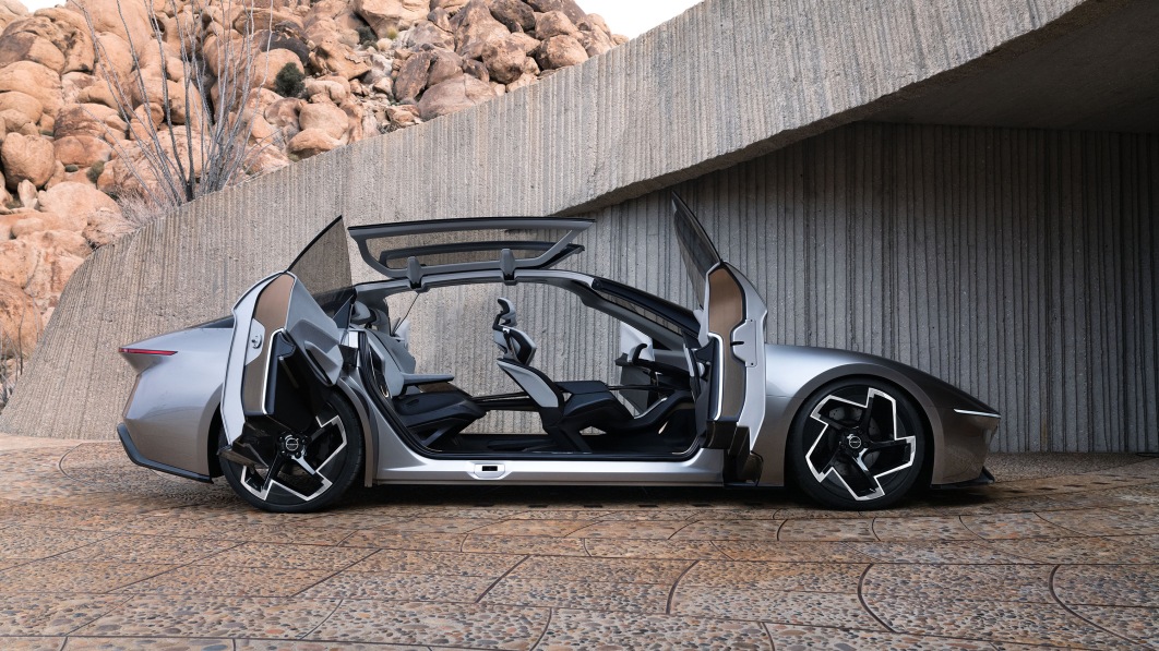 Chrysler Halcyon EV concept: Previewing a four-door future?