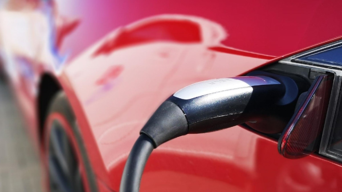 Indian Developers Invest in Installing Residential EV Chargers as Sales Soar
