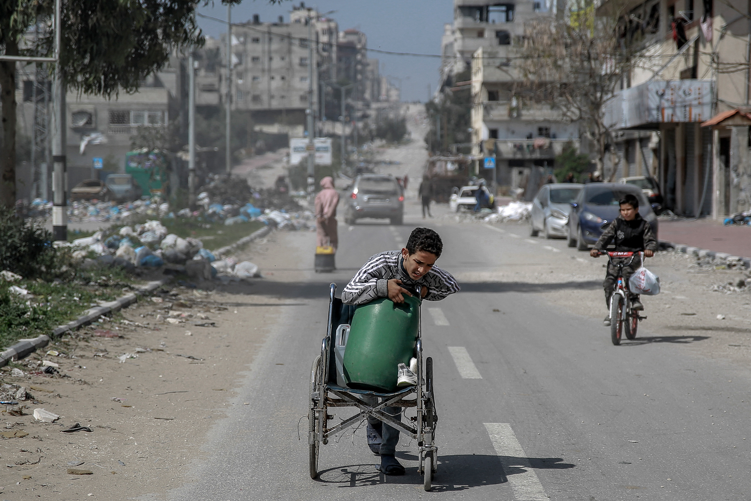 How Warmer Weather Could Fuel a Massive Epidemic in Gaza