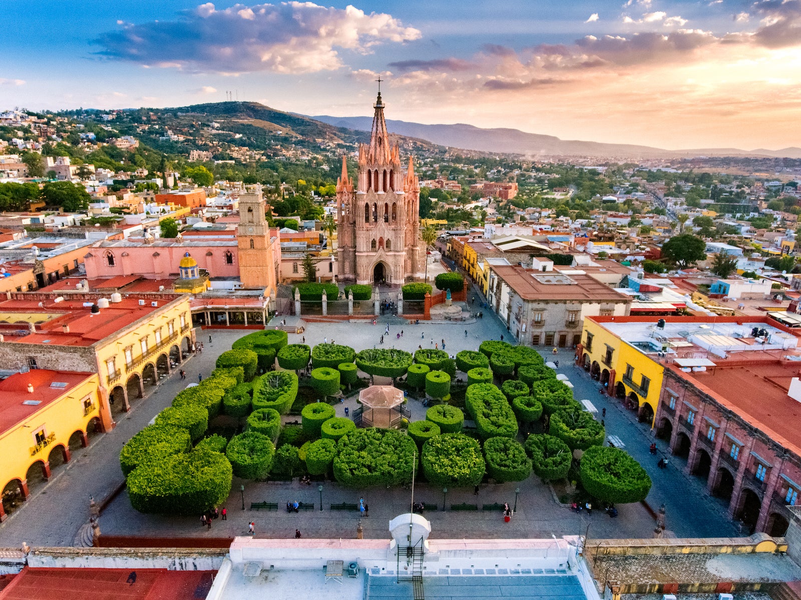 Fly nonstop to San Miguel de Allende from Chicago, Dallas and Houston from $234