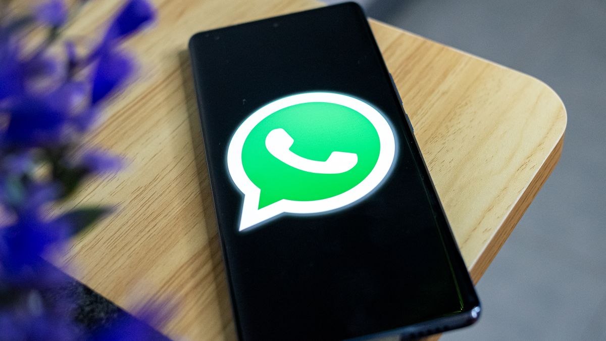 Here's how WhatsApp and Messenger will become interoperable in the EU