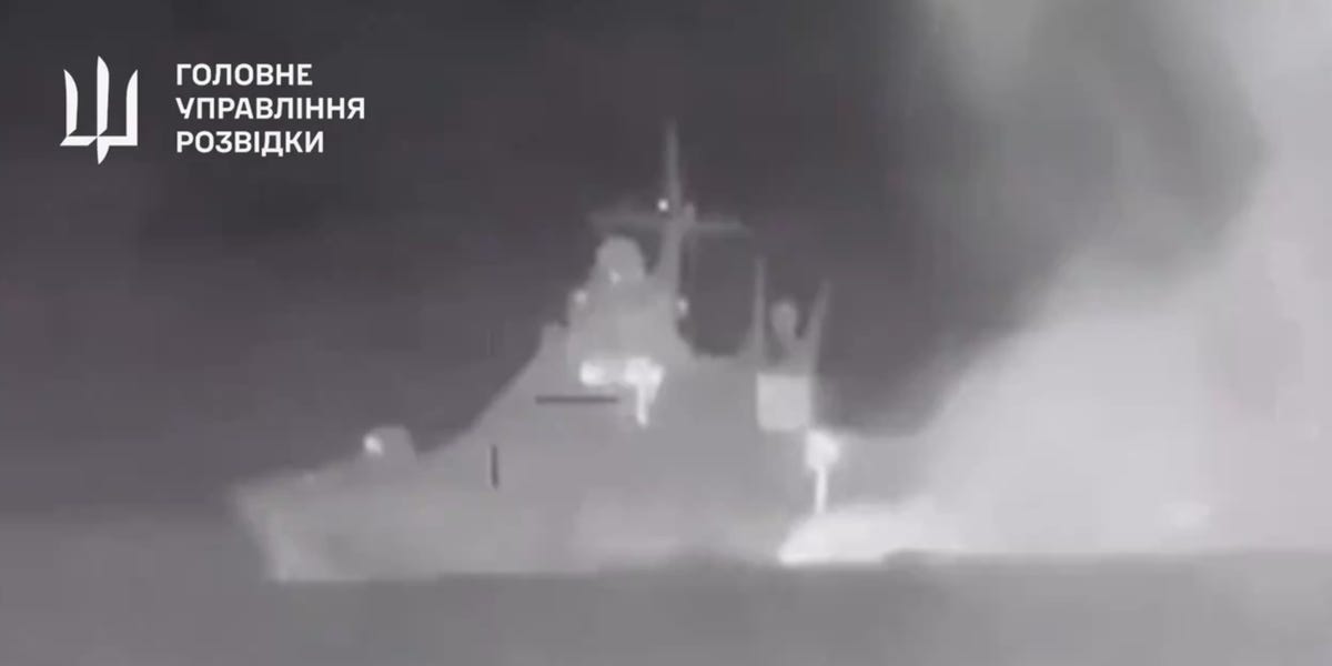 Video appears to show Ukraine's exploding naval drones chasing after a Russian warship shooting desperately at them in the dark