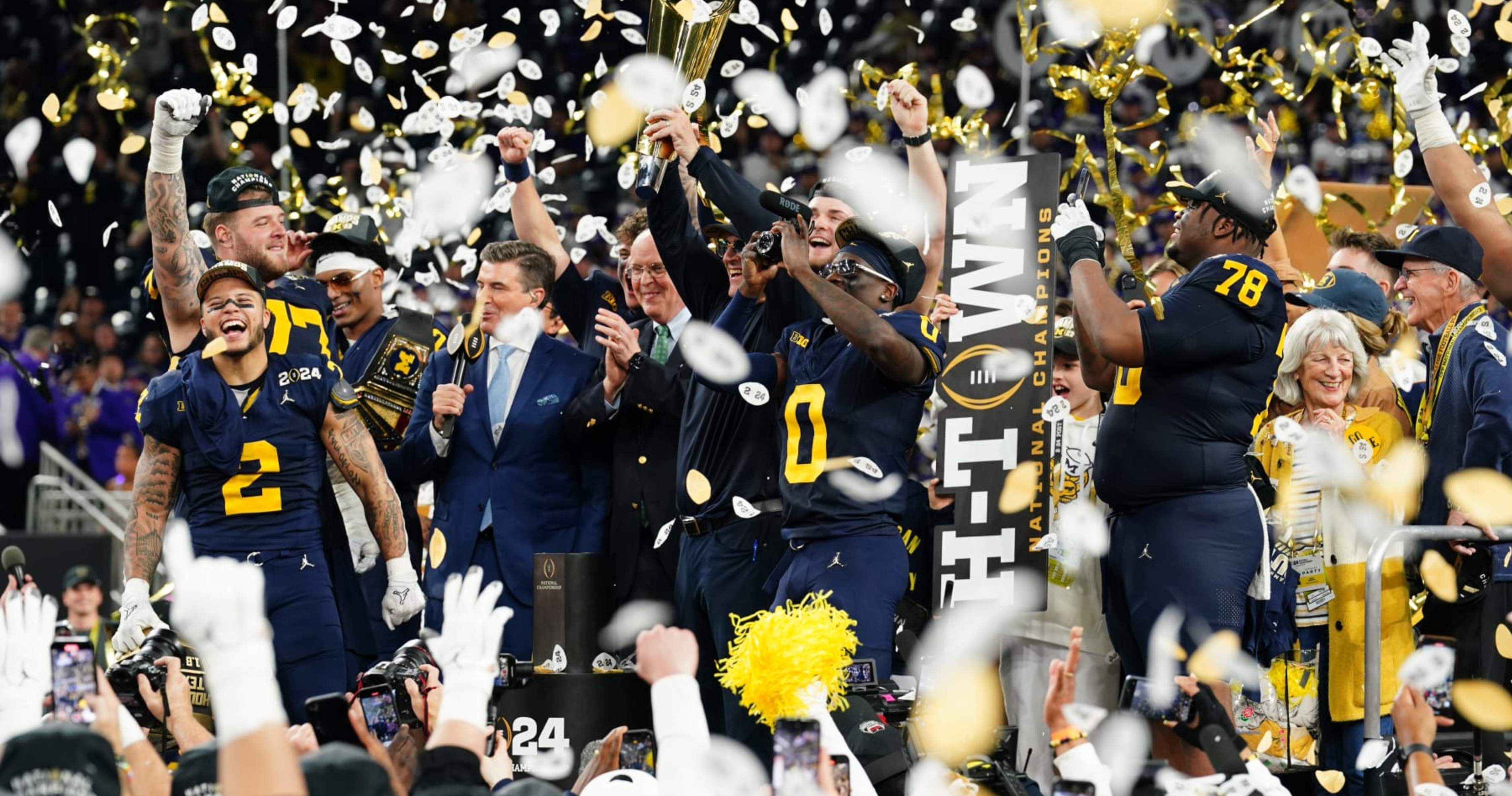 College Football Playoff, ESPN Agree to 6-Year Contract Extension amid Expansion
