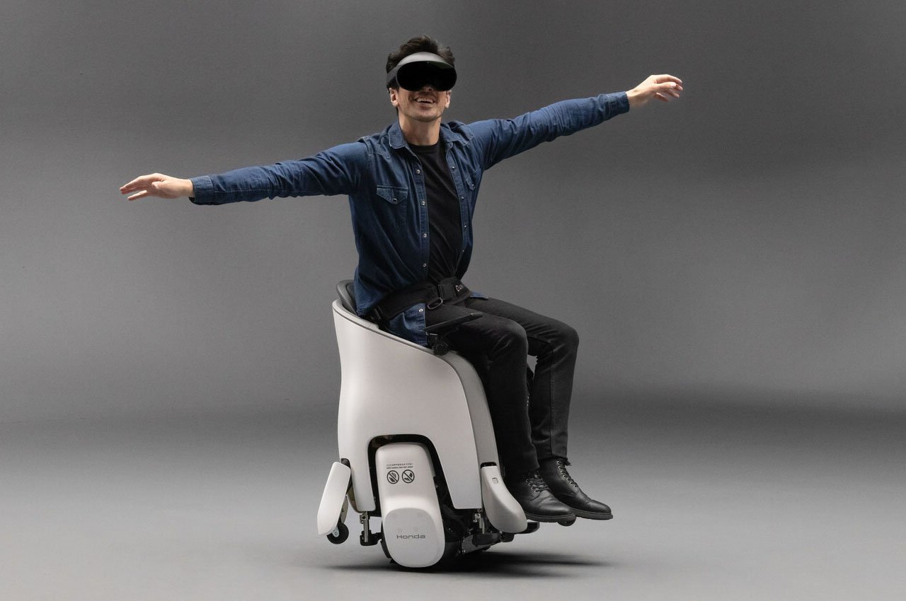 Honda UNI-ONE wheelchair finds innovative use in VR worlds as extended reality mobility experience