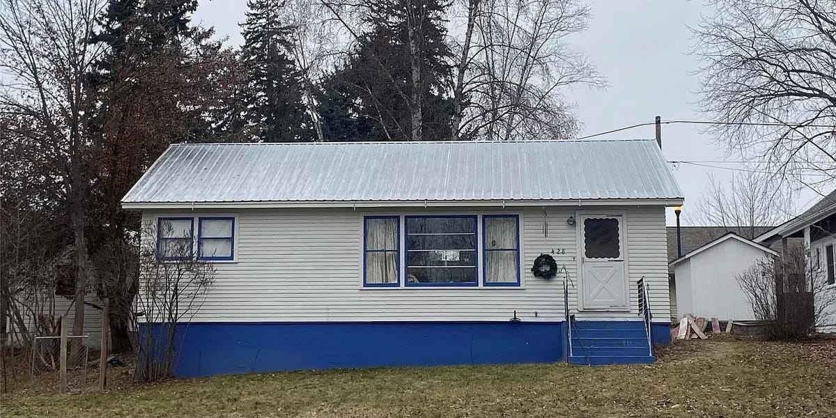 People are incredulous that an ordinary house in rural Montana is on the market for over $1 million