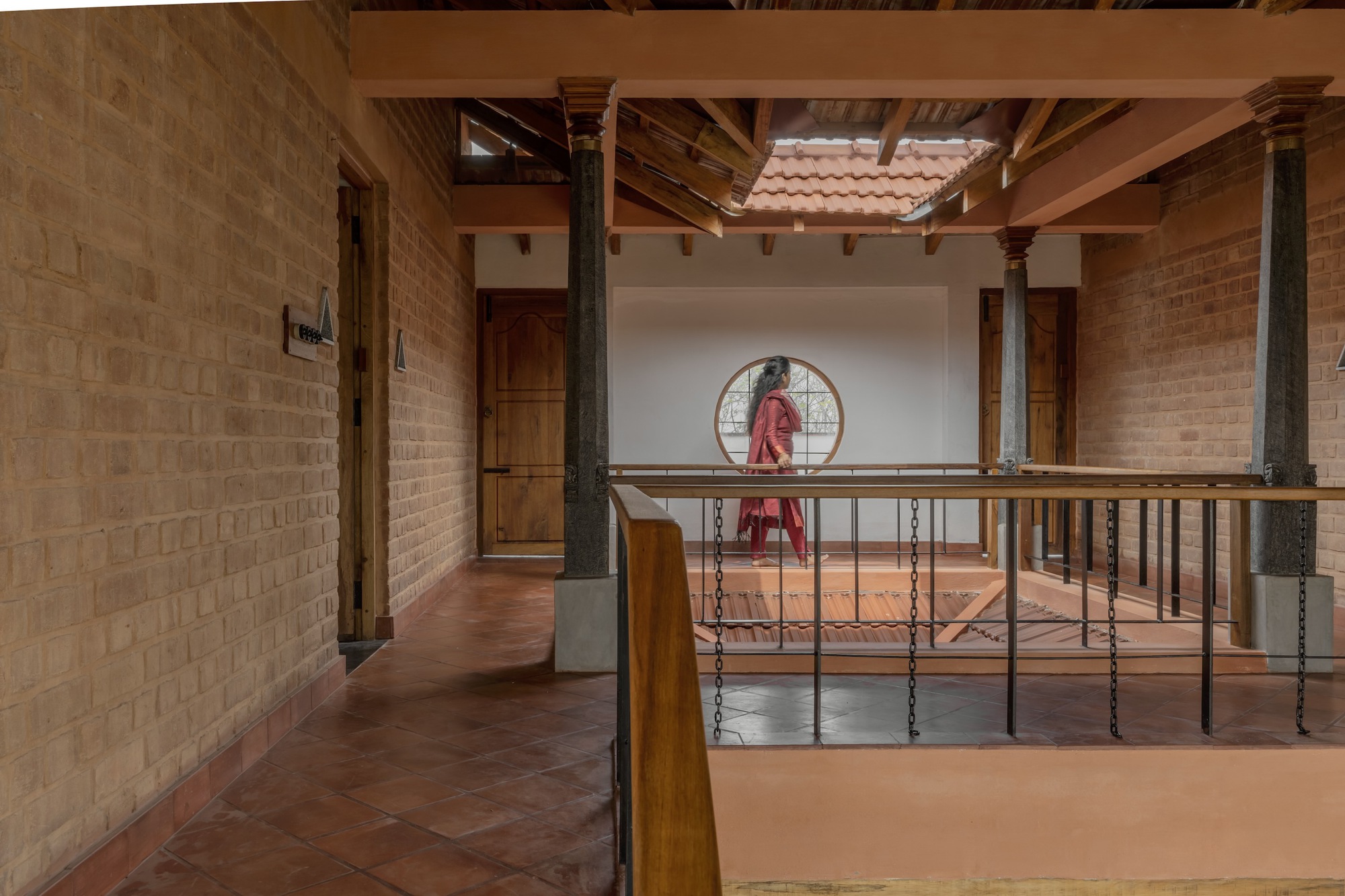 Brick Manor / Bhutha Earthen Architecture Studio