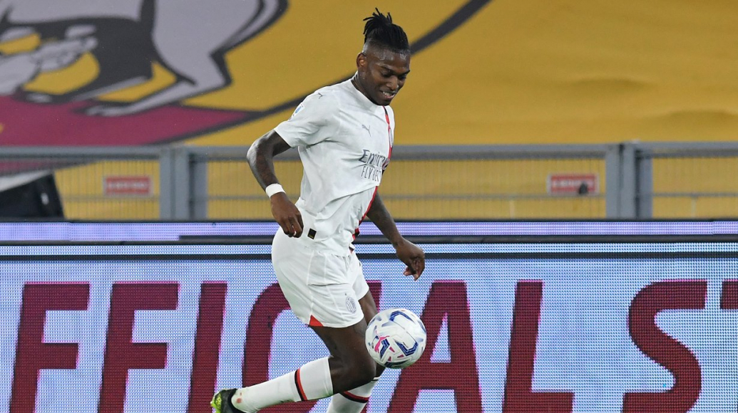 AC Milan coach Pioli challenges Leao after victory over Slavia Prague