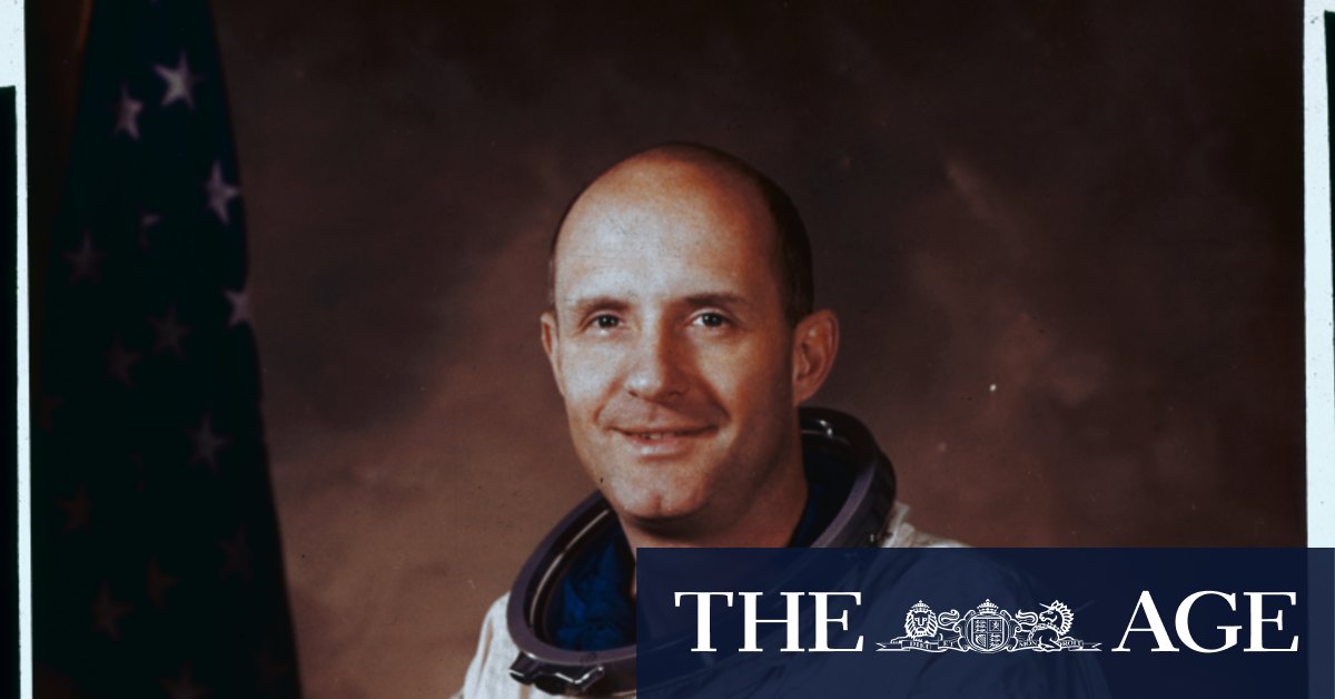 Astronaut whose space handshake with a Soviet helped thaw Cold War
