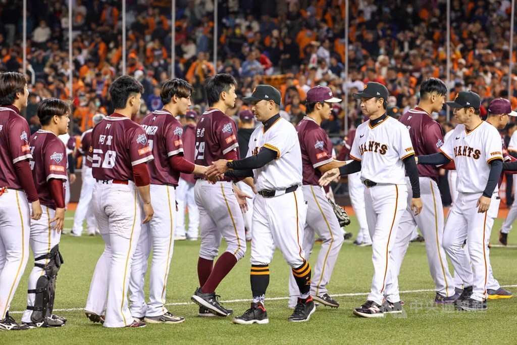 Giants, Monkeys end in a draw at 90th anniversary Taiwan series