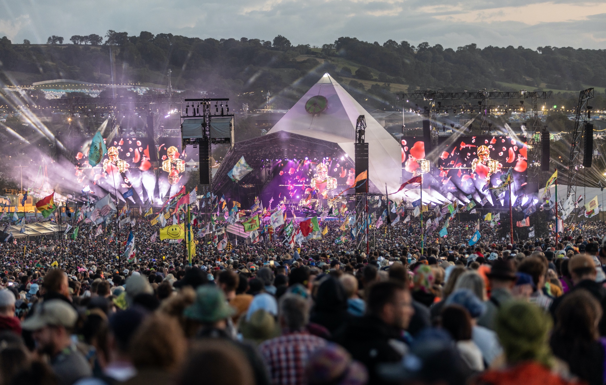 Glastonbury 2024: Fans react to the line-up