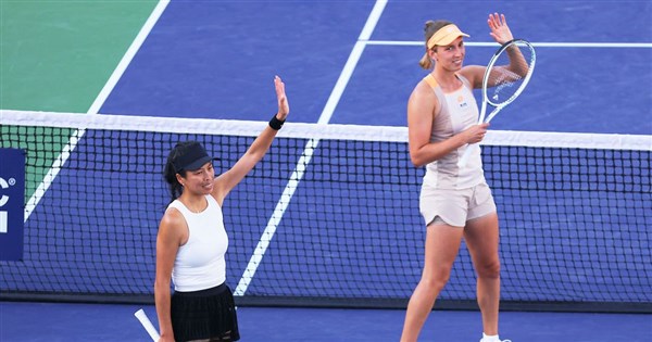 Hsieh, Mertens secure spot in women's doubles finals at Indian Wells