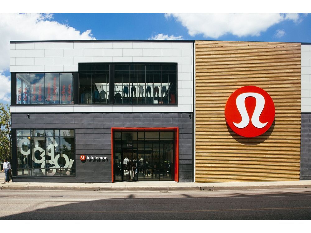 Lululemon Falls on Cautious Outlook, Challenges in US Market