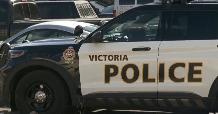 Man with gang connections arrested after vapes sold to Victoria-area students