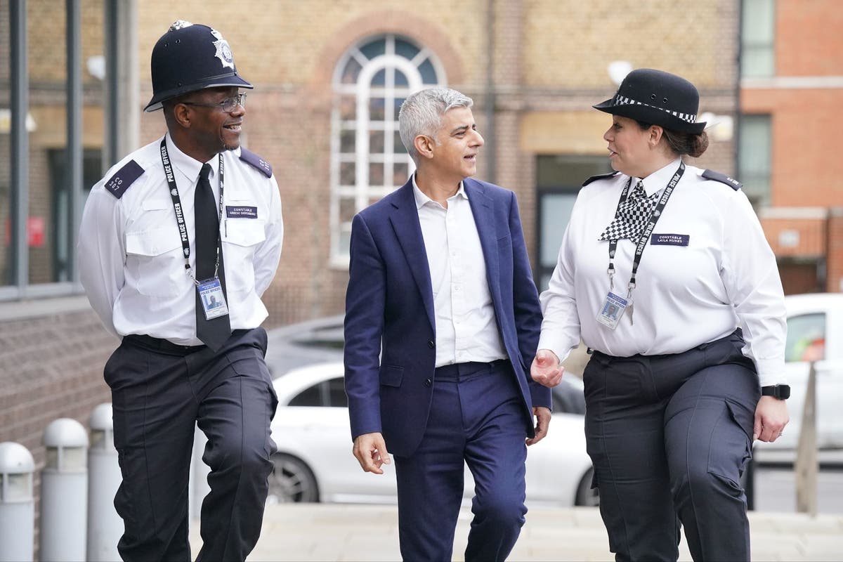 Sadiq Khan promises 1,300 new police officers - but only with a Labour Government