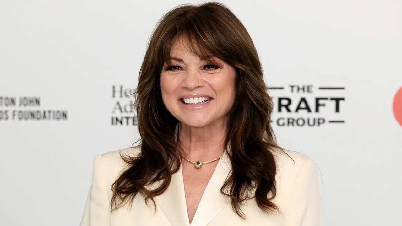 Valerie Bertinelli hints she's dating again with latest confession