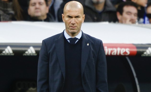 Zidane lets United know of his management plans