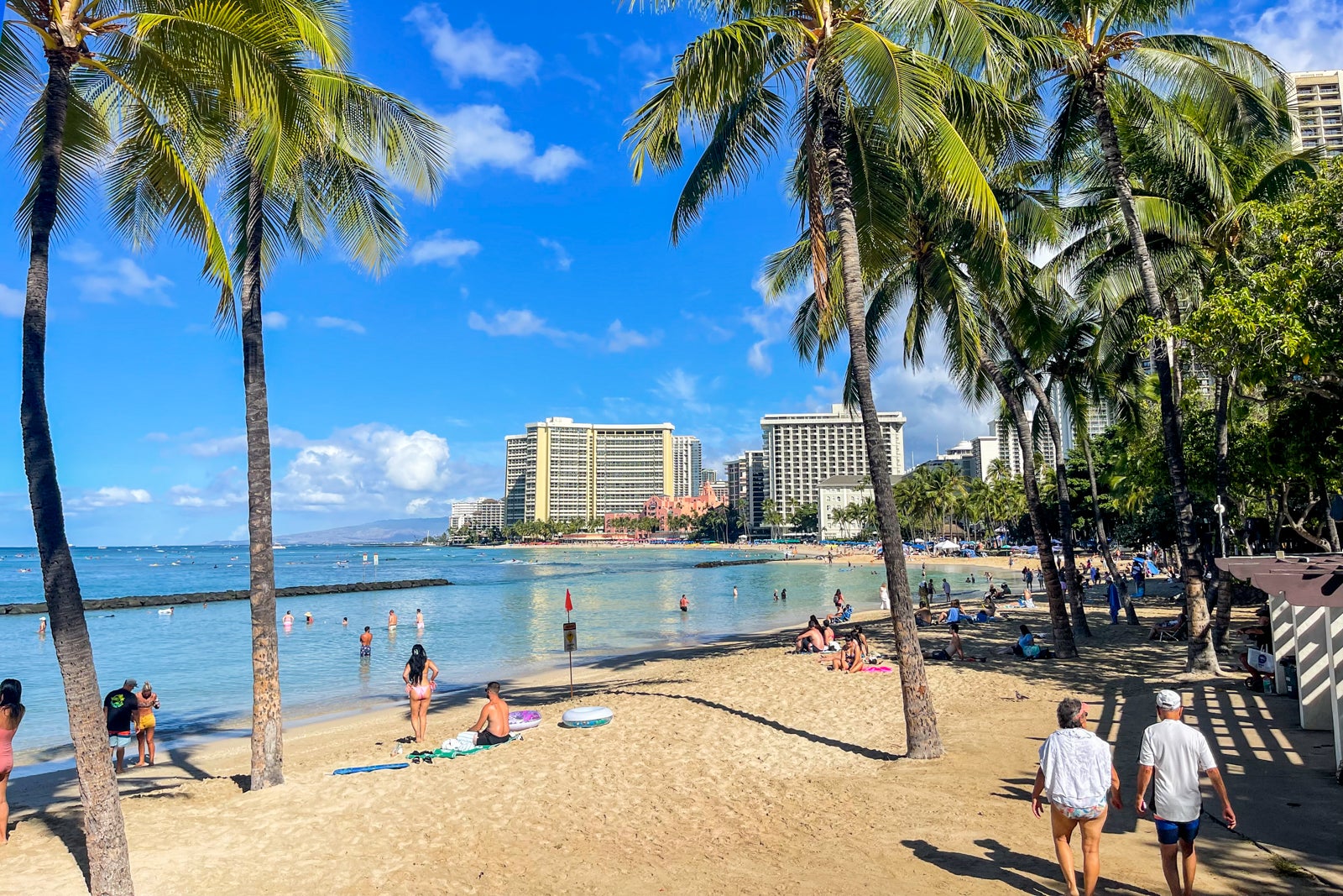 Act fast: Alaska Airlines is selling one-way fares to Hawaii for as low as $99