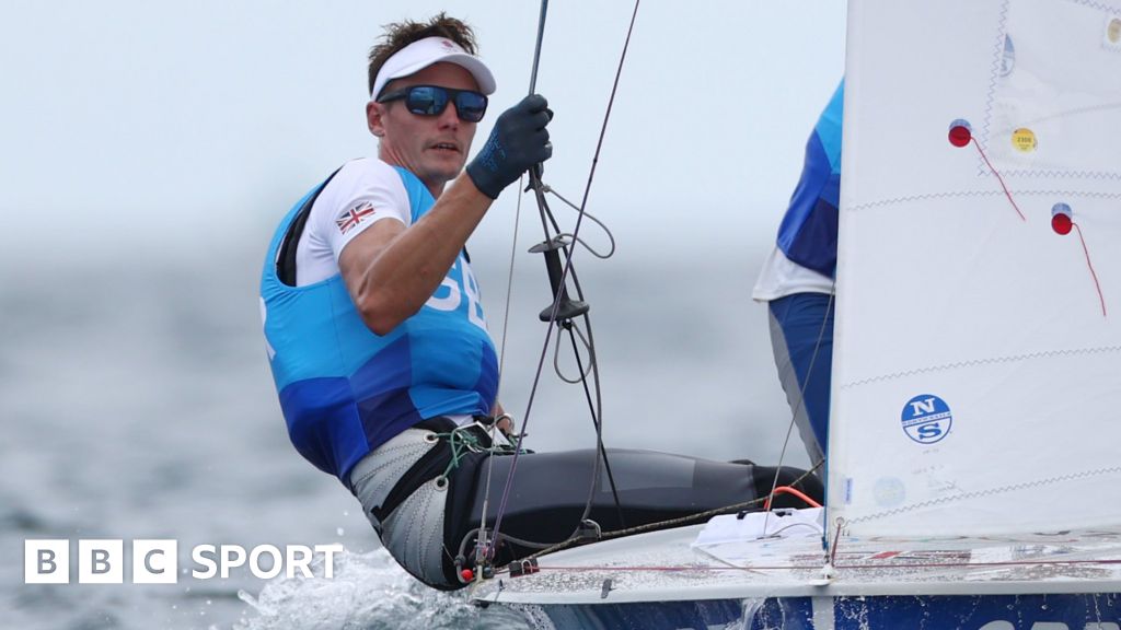 GB win silver at 470 Worlds and seal Olympic spot