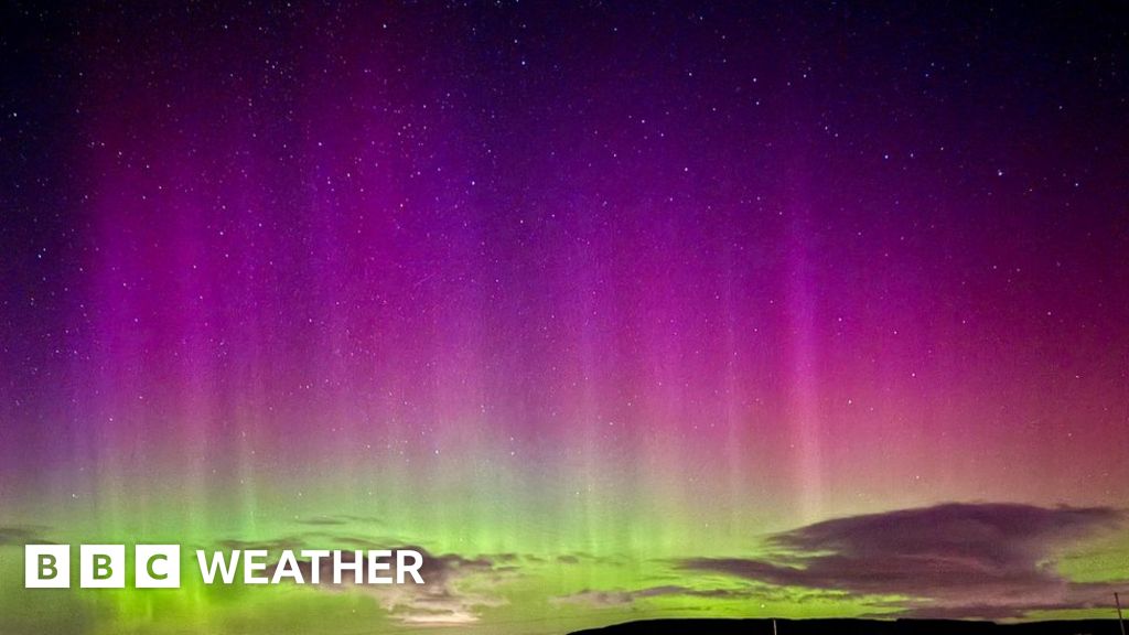 Northern lights give spectacular surprise display