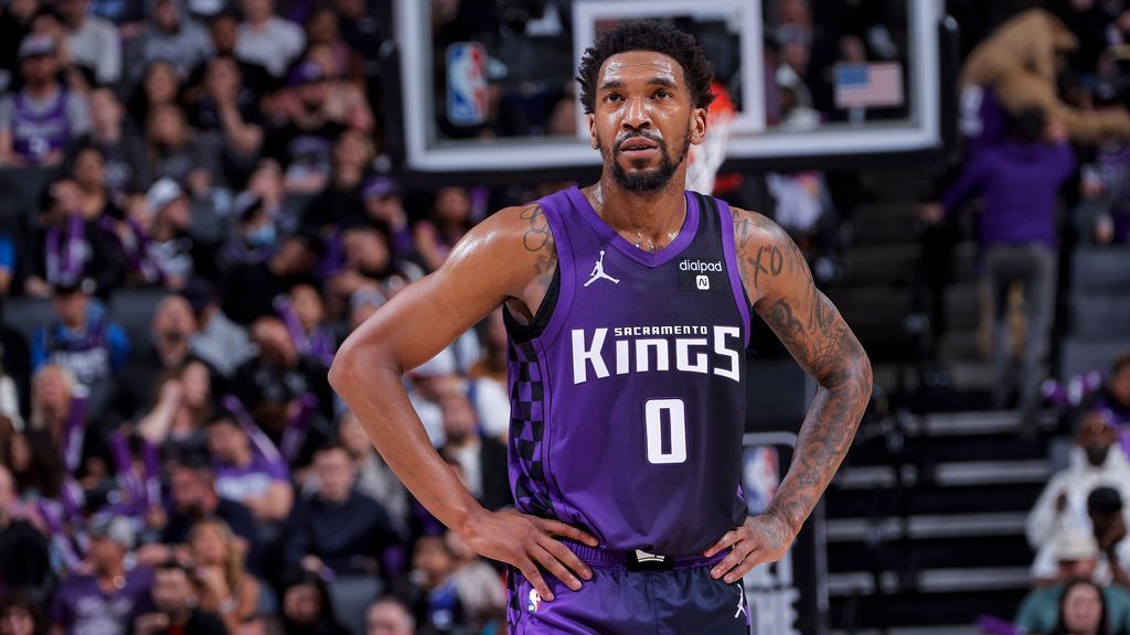 Sources: Kings' Monk (MCL) sidelined 4-6 weeks