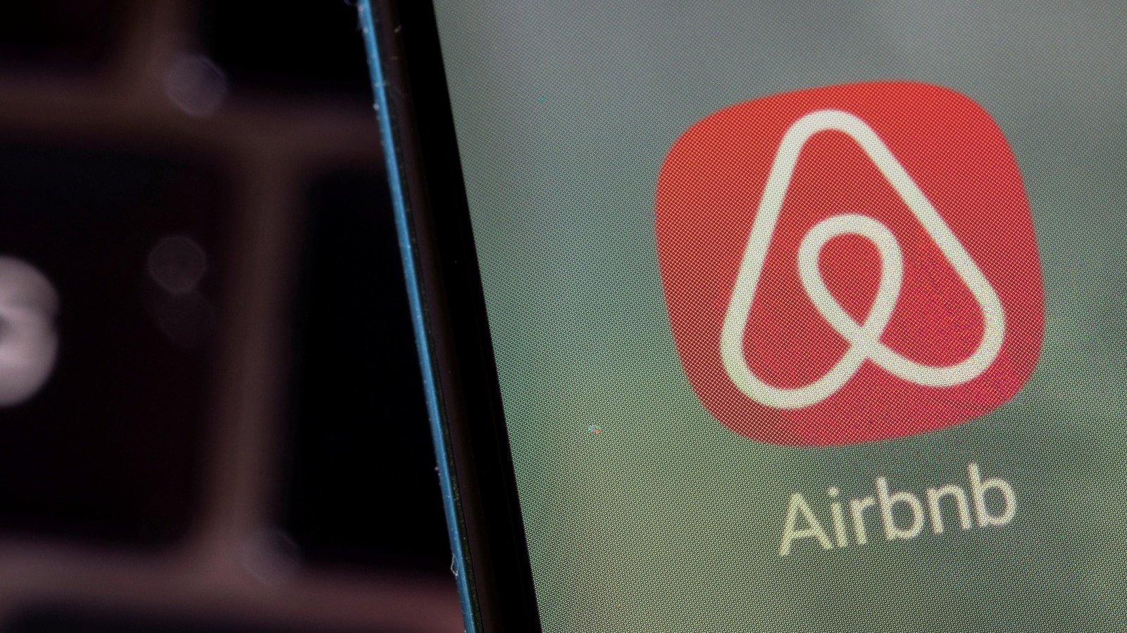Airbnb bans the use of indoor security cameras on all properties