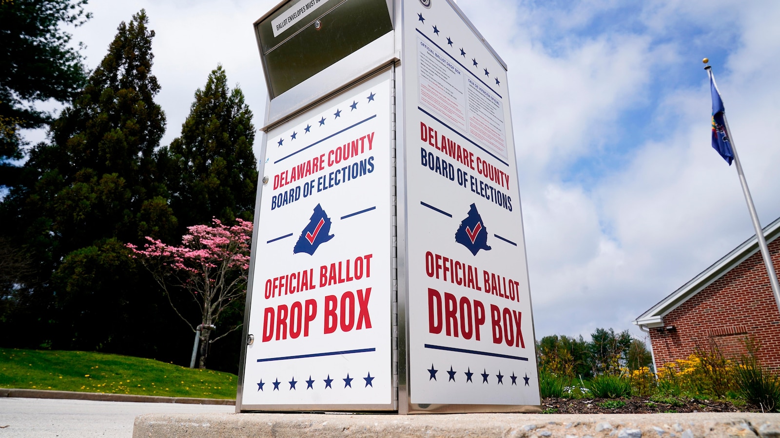 Pennsylvania's mail-in ballot dating rule is legal under civil rights law, appeals court says