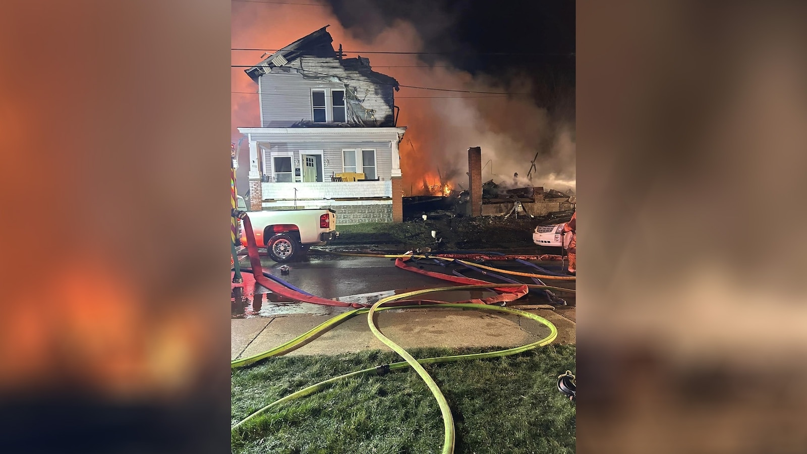 4 young kids, 1 adult killed in devastating house fire