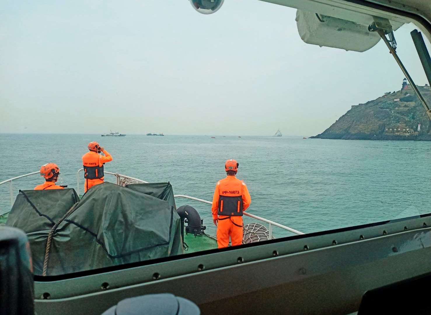 Taiwan joins China rescue mission after boat capsizes near Kinmen