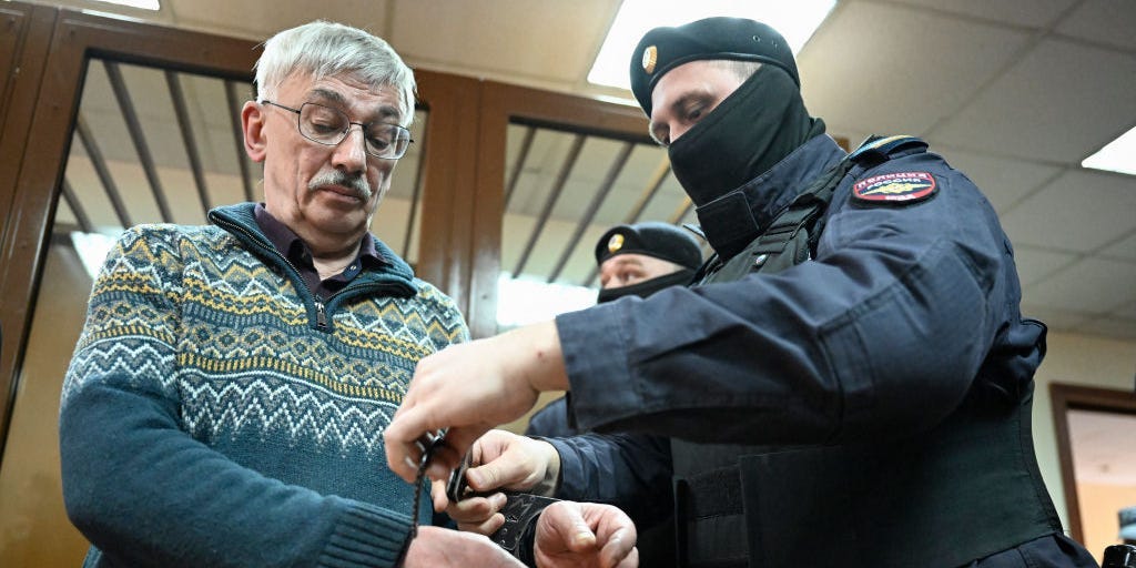 A 70-year-old Russian activist was asked to sign a form saying he was willing to fight in Ukraine, rights group says