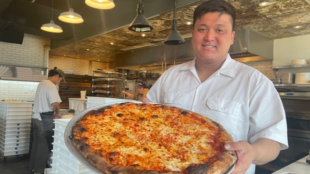 Hamilton pizzeria wins big at Vegas pizza contest after 'buzzer beater' scramble to fly in its dough