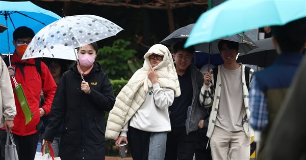 2 back-to-back weather fronts to hit Taiwan this week