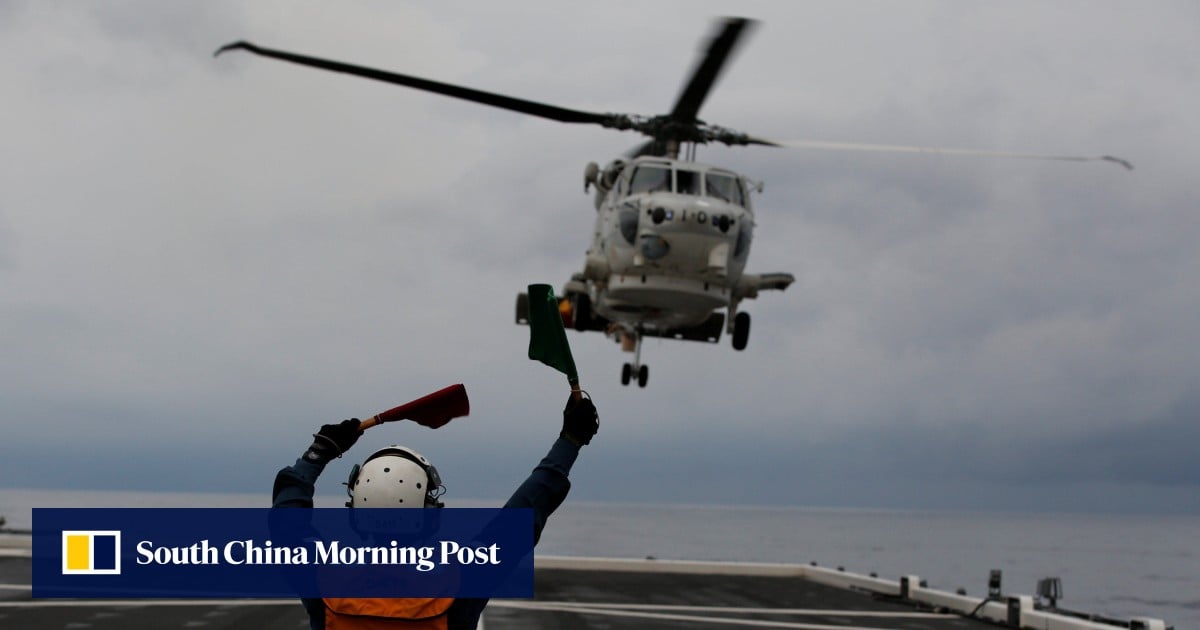 2 Japanese navy helicopters believed to have crashed in Pacific