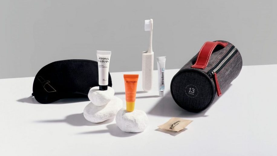 American Airlines launches new amenity kits and dual-sided pillows