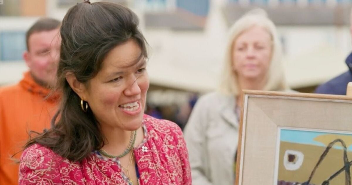 Antiques Roadshow guest speechless as art pieces amount to eye-watering value