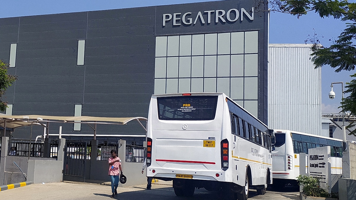 Apple Supplier Pegatron Halts Work at iPhone Plant for Second Day After Fire