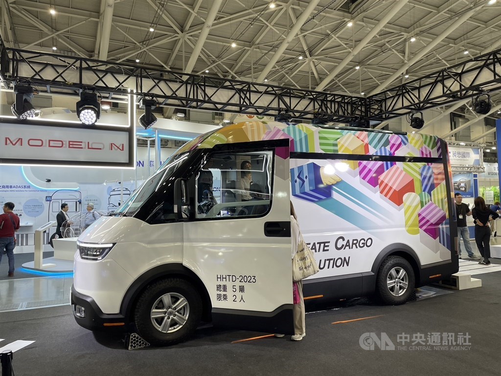 Auto shows open in Taipei; electric vehicles featured