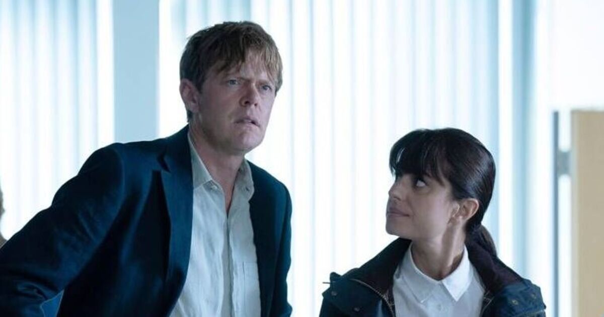 BBC Beyond Paradise exit 'sealed' as Kris Marshall drops huge finale twist hint