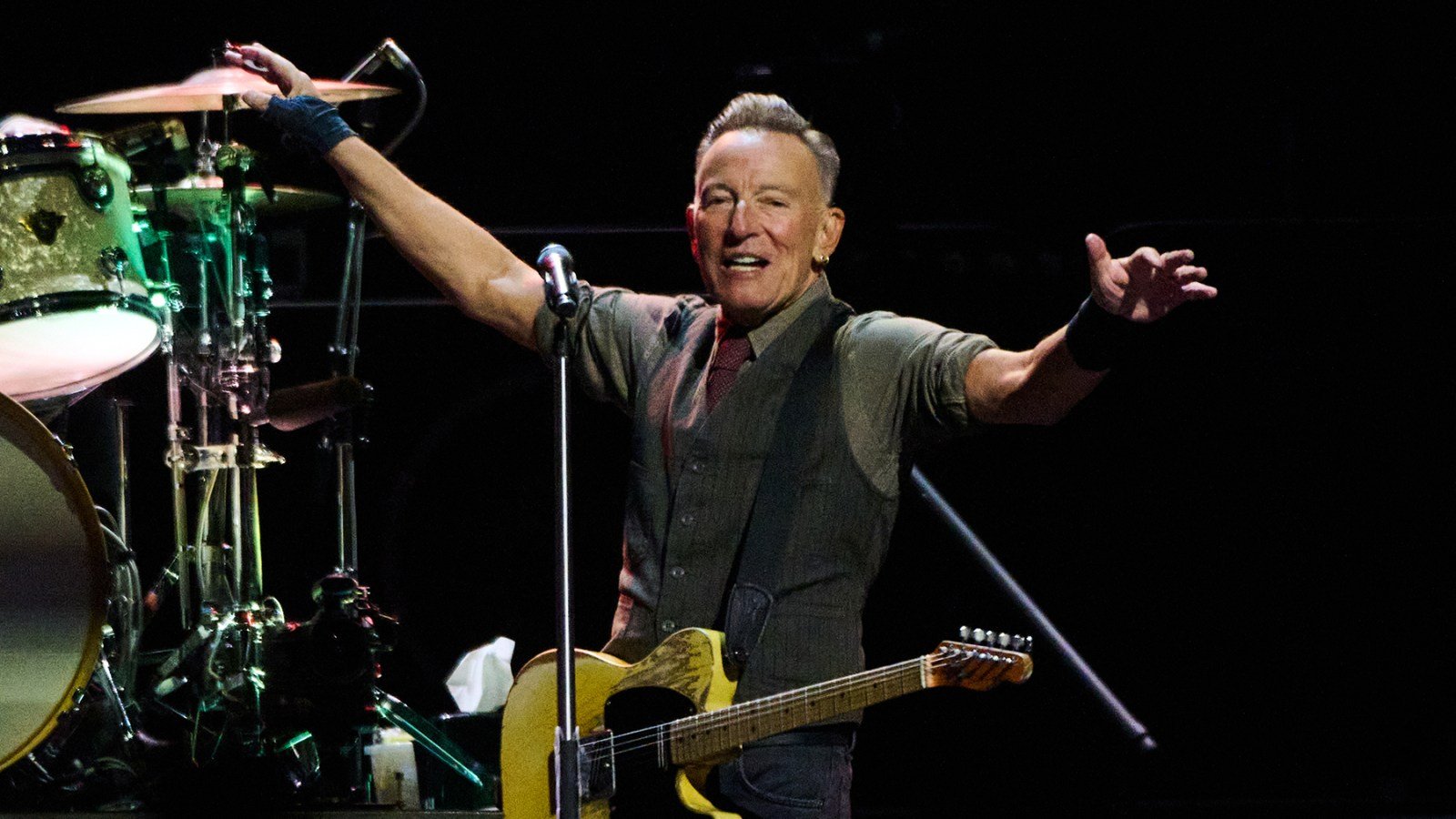 Bruce Springsteen and the E Street Band Get Loose in Los Angeles