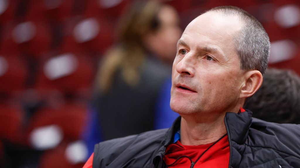 Bulls VP vows change after disappointing year