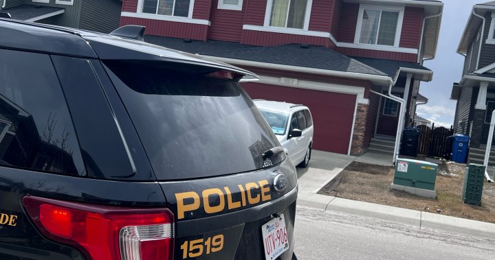 Calgary homicide unit investigates suspicious death in Redstone neighbourhood