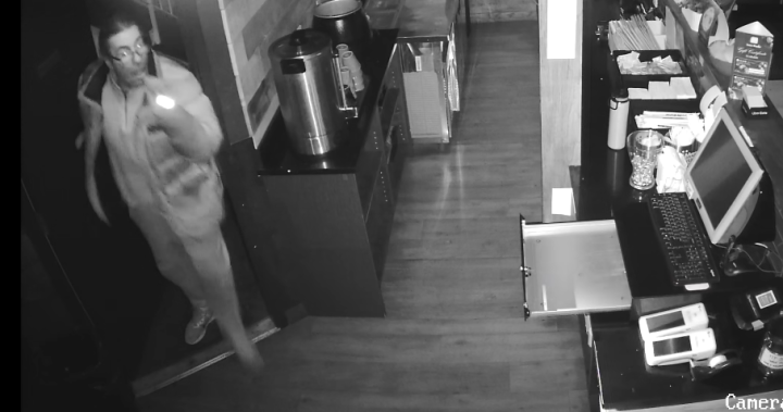 Camera captures man breaking into Port Moody, B.C., restaurant twice