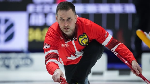 Canada's Brad Gushue handles Scotland to advance to world men's curling final