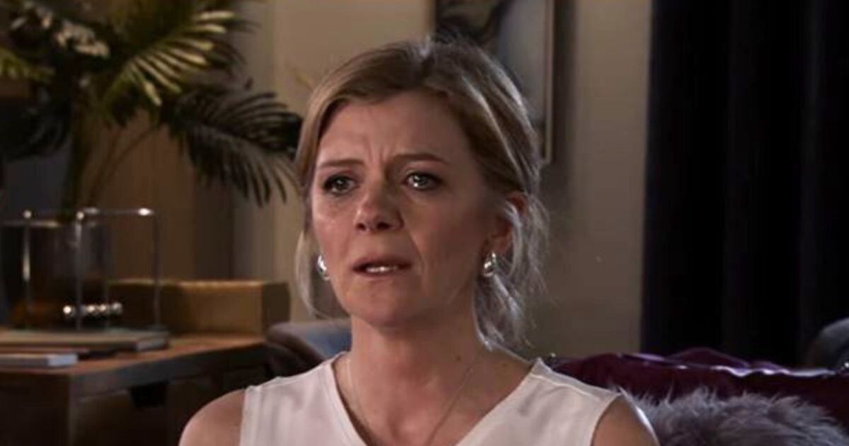 Coronation Street fans 'work out' blackmail revenge twist as character exits soap