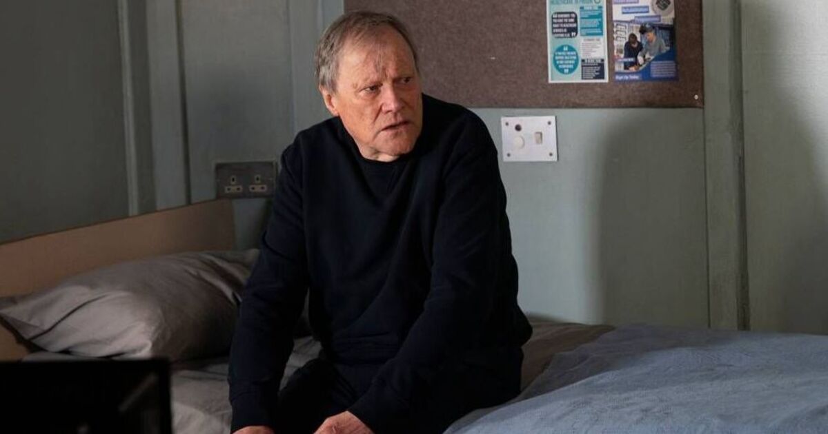 Coronation Street fans 'work out' Roy Cropper's freedom after clue and it's devastating