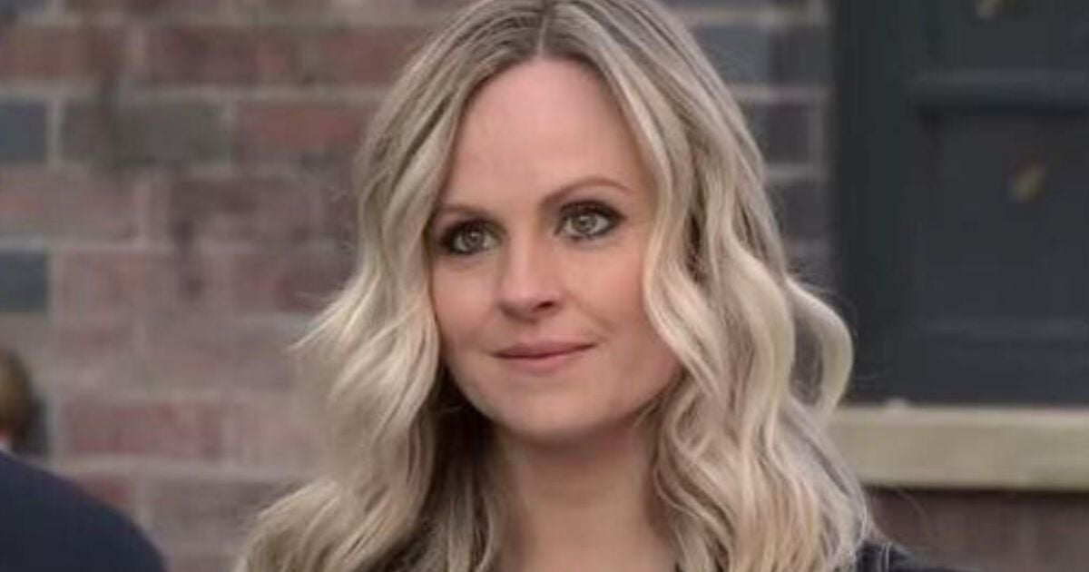 Coronation Street's Tina O'Brien shares filming struggles in rare behind-the-scenes snap