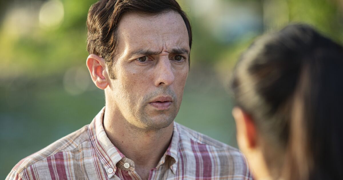Death in Paradise Ralf Little's replacement 'sealed' as sitcom star in surprising move